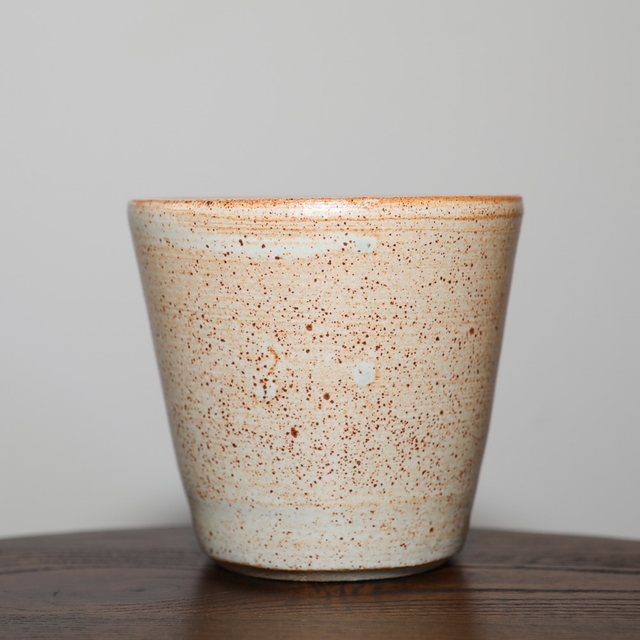 Speckled cylinder