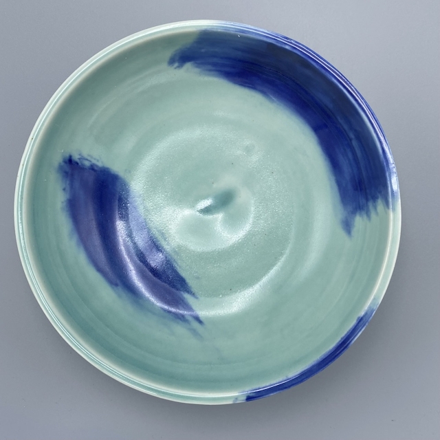 Cobalt-brushed shallow porcelain bowl